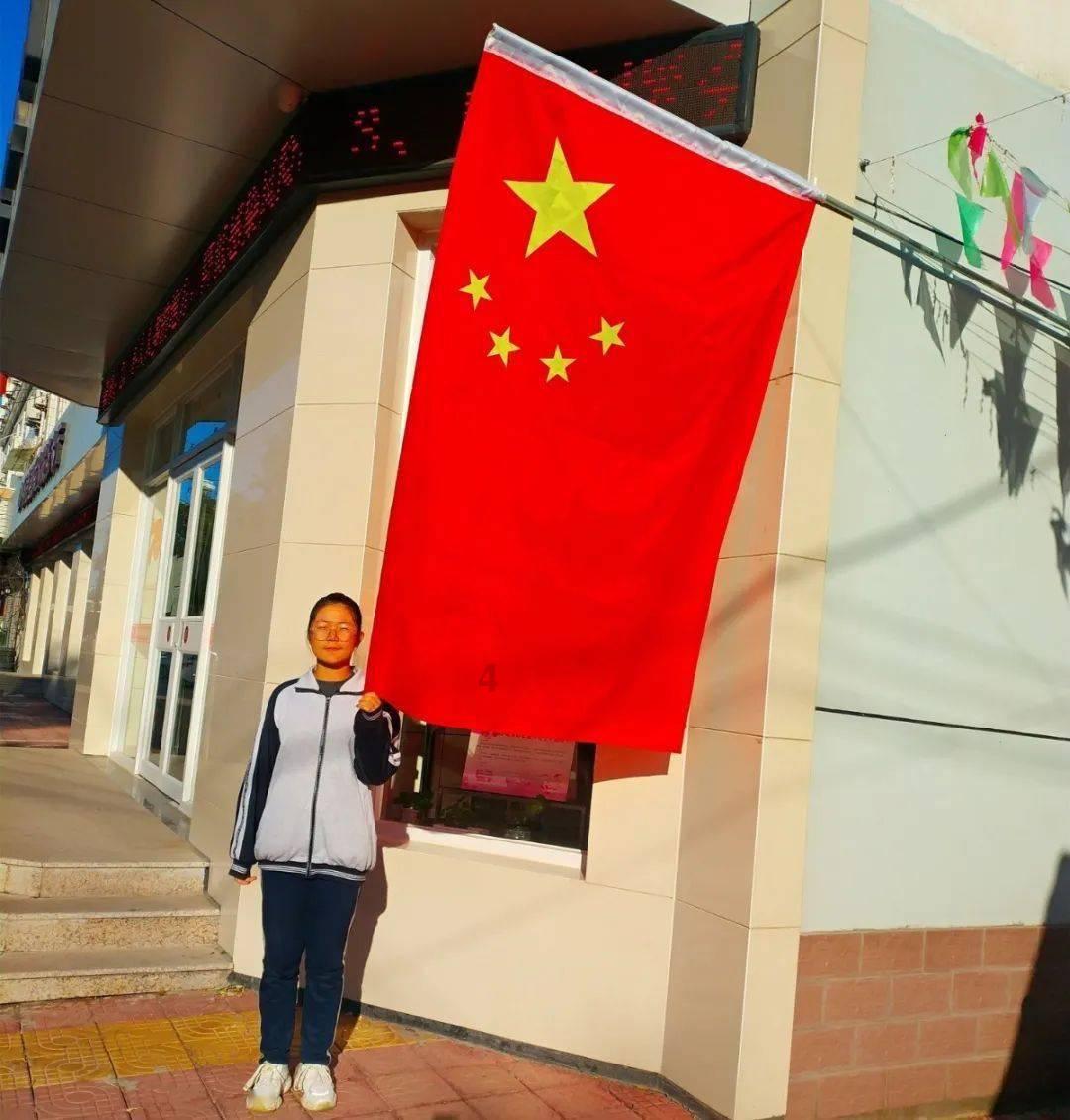 救援活泼小男孩